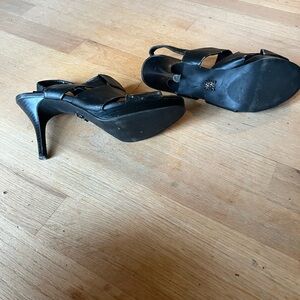 Simply Vera Vera Wang Black Strappy Heels